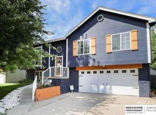 17224 Spaulding St, Omaha, NE 68116