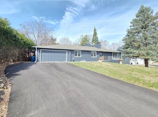 3628 Hazelmoor Pl, Minnetonka, MN 55345