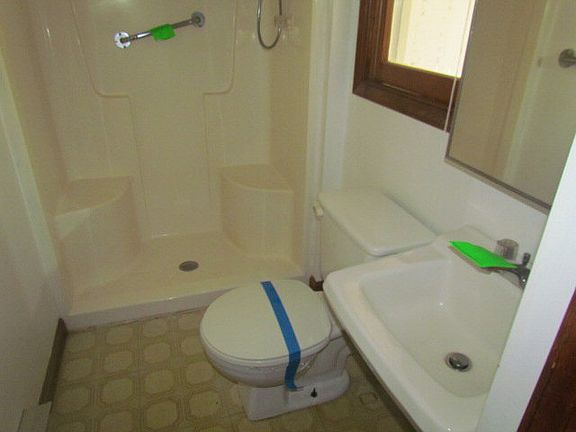 5th image of 1193 Elm St