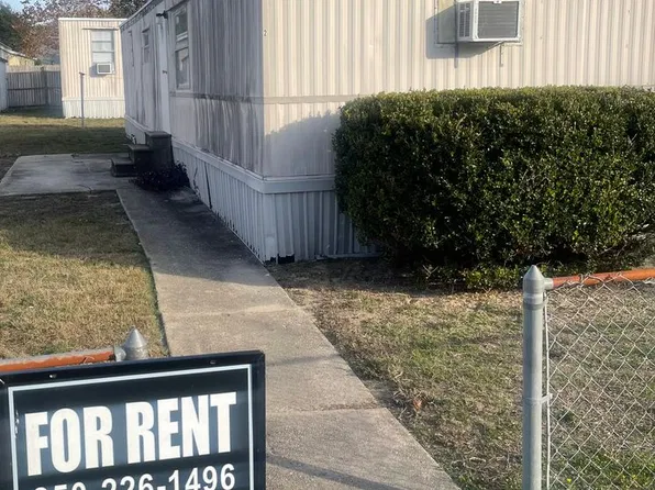 208 Spruce St, Mary Esther, FL