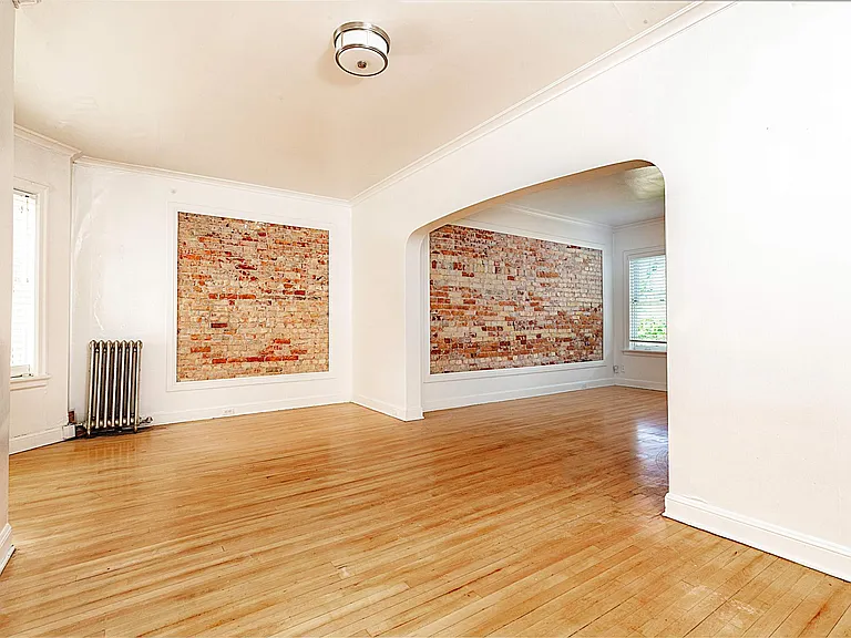 Kensington Apartments — Photo 31