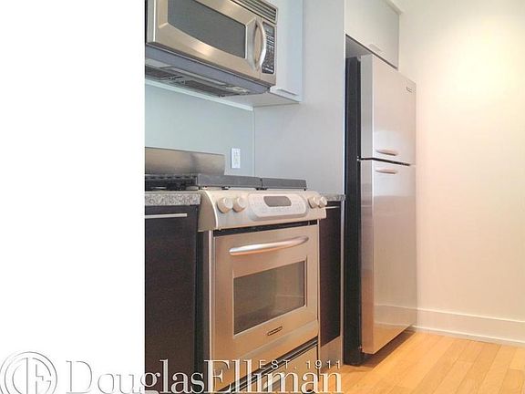 5th image of 350 W 42nd St APT 7E