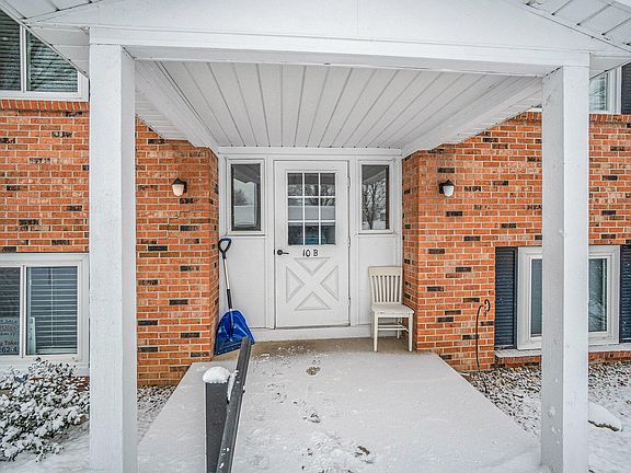 4th image of 5230 Southbrook Ct Unit 75