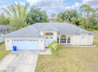 211 Des Cartes St, Fort Myers, FL 33913