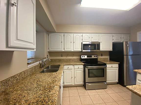 5th image of 200 Saint Andrews Blvd APT 2403