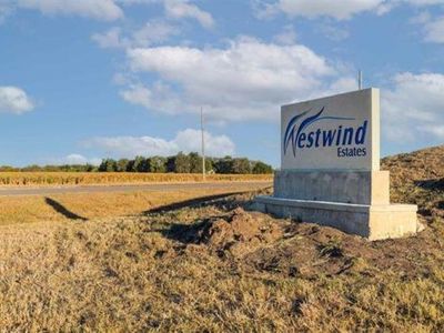 19646 W Pine Cir, Goddard, KS, 67052
