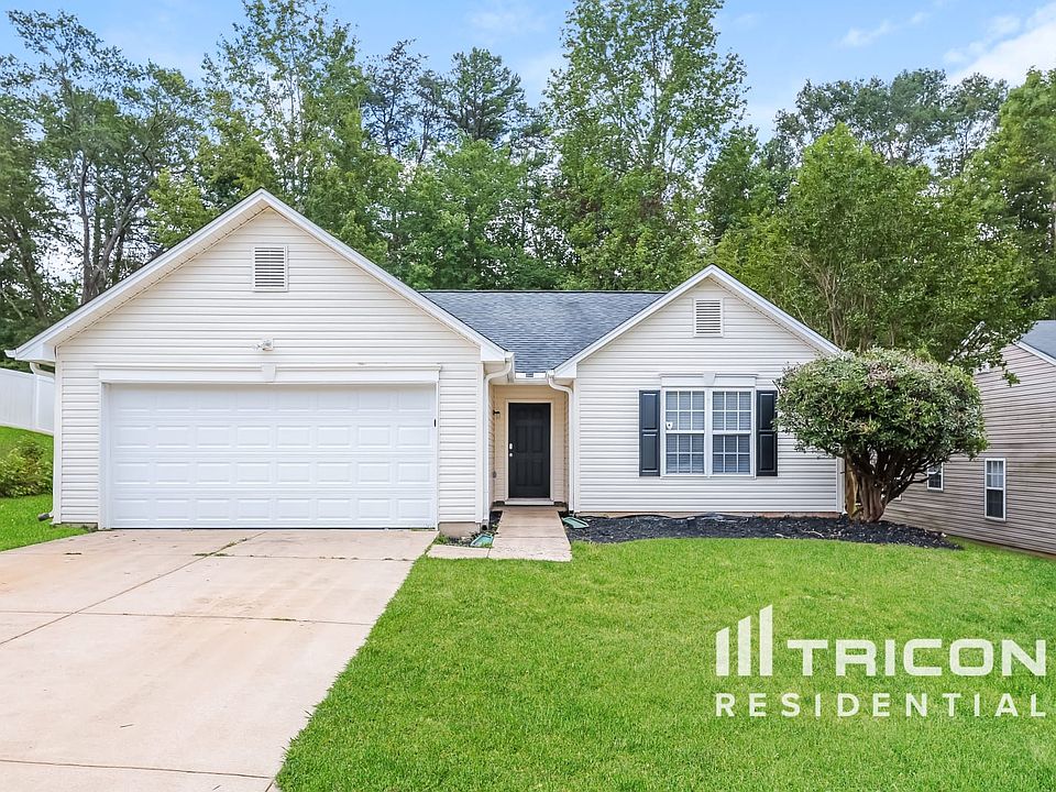 1st image of 479 Brighton Woods Dr