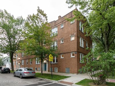 3023 W Cullom Ave #2, Chicago, IL, 60618