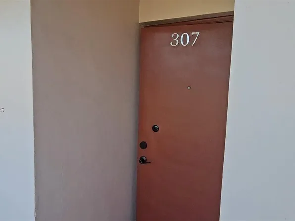 10207 Sunrise Lakes Blvd APT 307, Sunrise, FL 33322