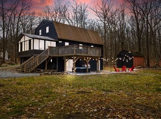 2309 Deer Track Ln, East Stroudsburg, PA 18302