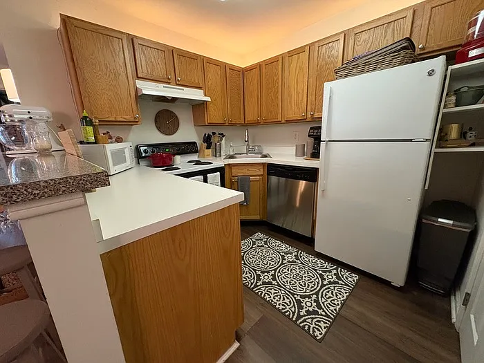 304 Sweet Bay Pl #A — Photo 7