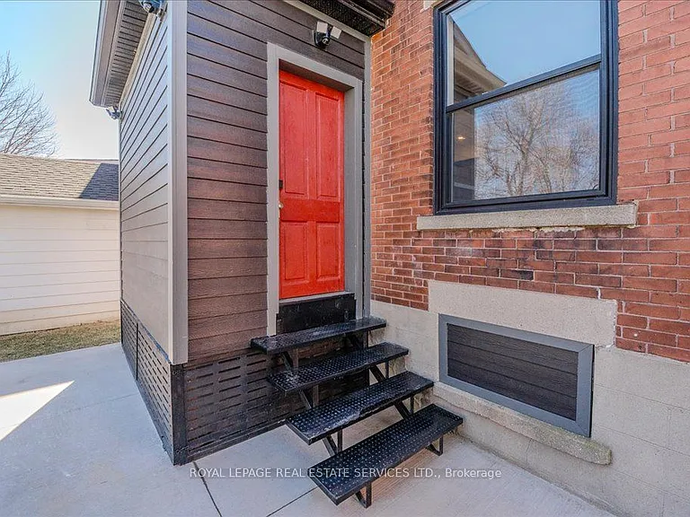 97 Glenmorris St — Photo 41
