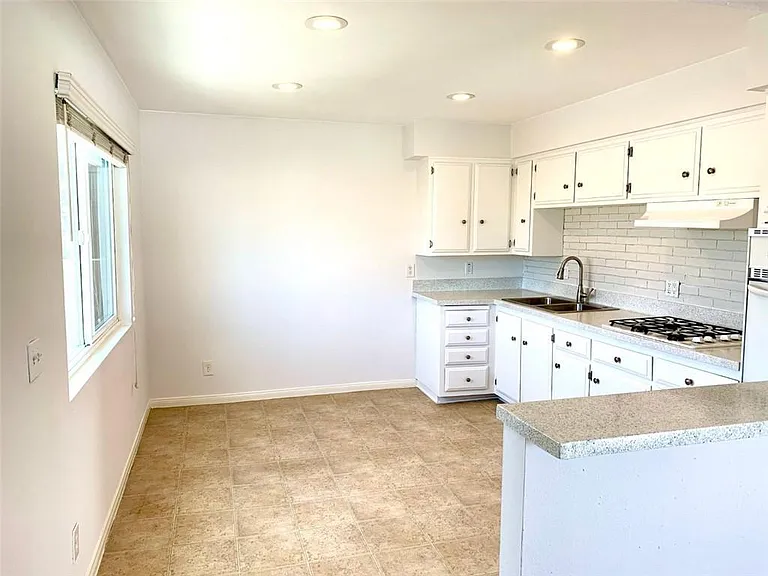 1601 Alabama St #3 — Photo 4