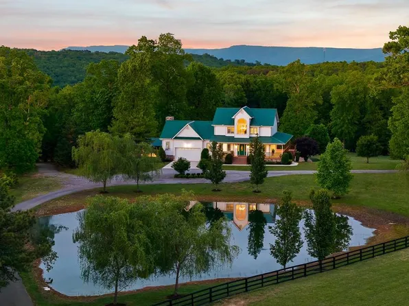 933 John Henry Lewis Rd, Dunlap, TN 37327