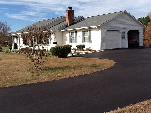 ATTACHED GARAGE