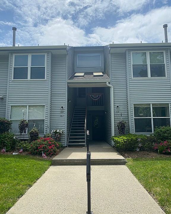 1st image of 165 Sunnymede St