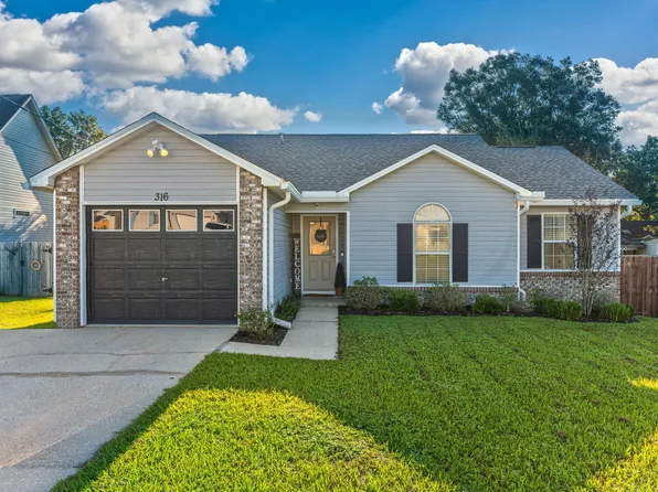 316 Green Oak Dr, Crestview, FL 32539