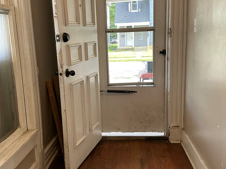 612 W Adams St #1 — Photo 11