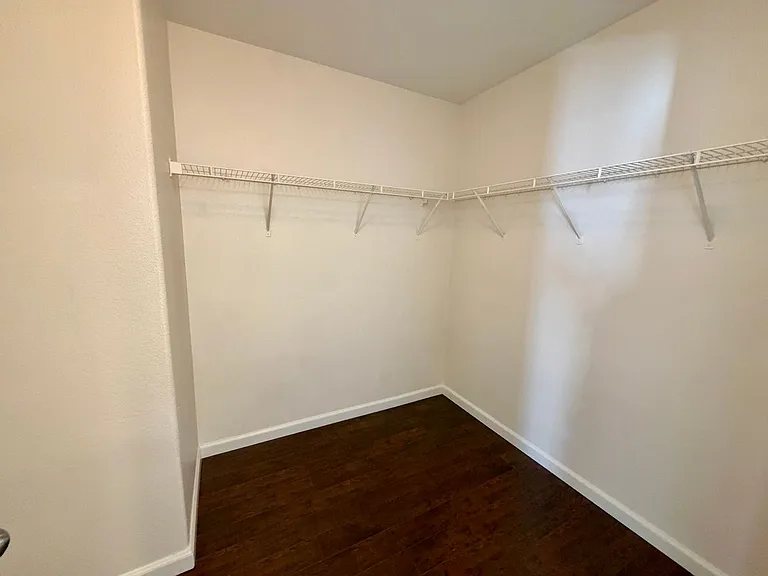 10433 Concetta Ave — Photo 13