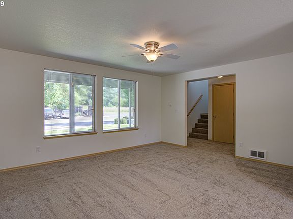 5th image of 10086 SW Alyne Ln