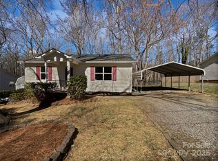 426 W Ballard St, Cherryville, NC 28021