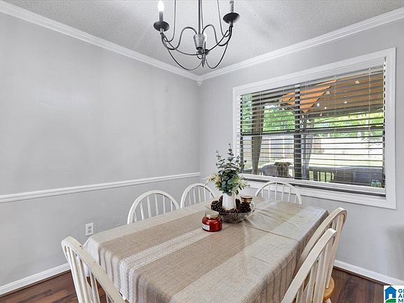 2nd image of 1659 English Knoll Ln