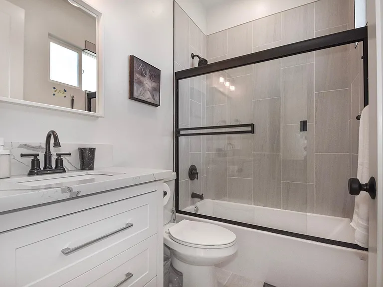 253 Dahlia Ave — Photo 25