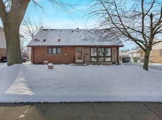 7101 Birch St, Bridgeview, IL 60455