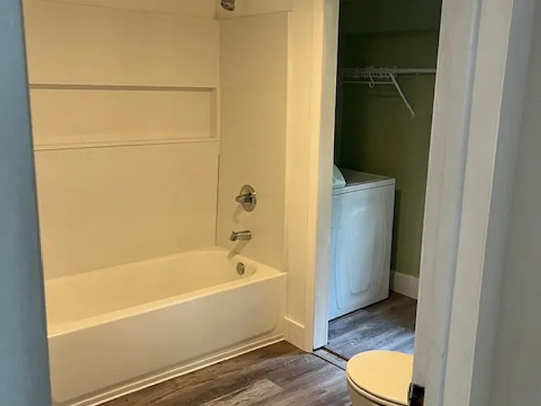 2428 S Madison St — Photo 4