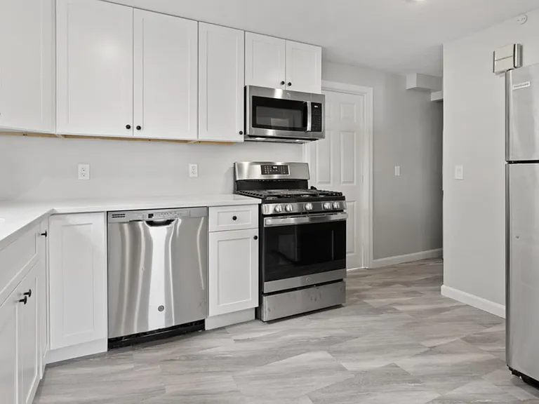 3 Sagamore Ave #2L — Photo 1