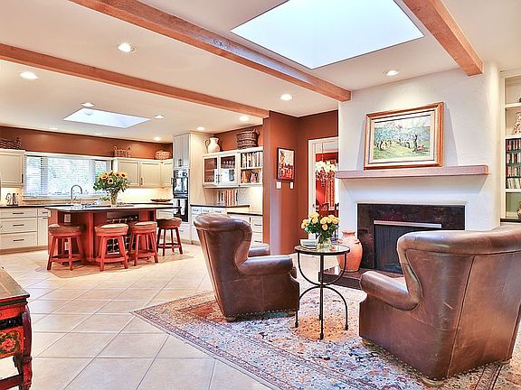 3rd image of 753 Santa Clara Ave