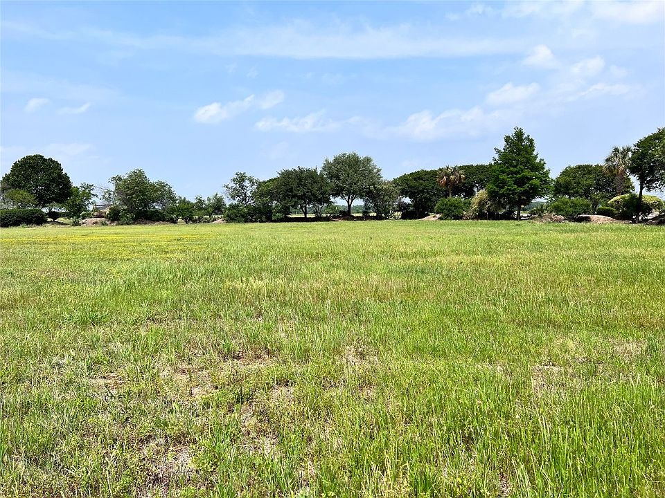 1st image of LOT 1 Clubhouse Dr