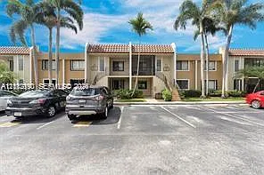 Weston Lakes 21 Inc Condo — Photo 1