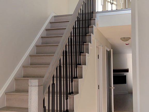 2nd image of 4 Malabar Cres S