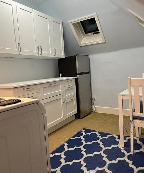 55 S Angell St — Photo 17