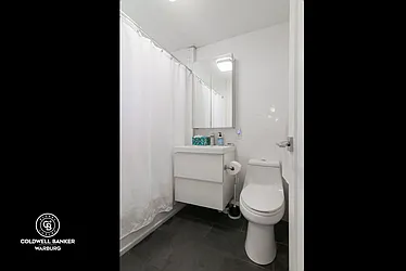 Rented by Coldwell Banker Warburg