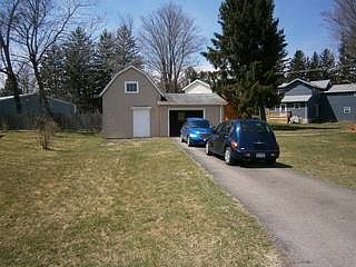 3rd image of 20 Harmon Ave