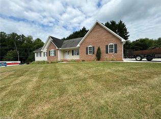 501 Brown Rd, King, NC 27021