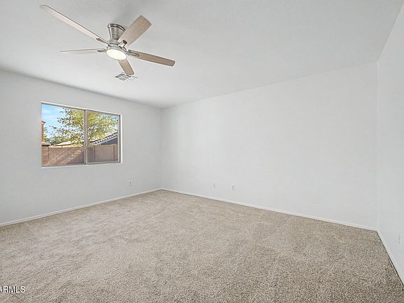 4th image of 23689 W LA SALLE Street