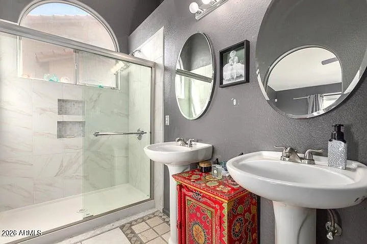 862 W Saragosa St — Photo 9