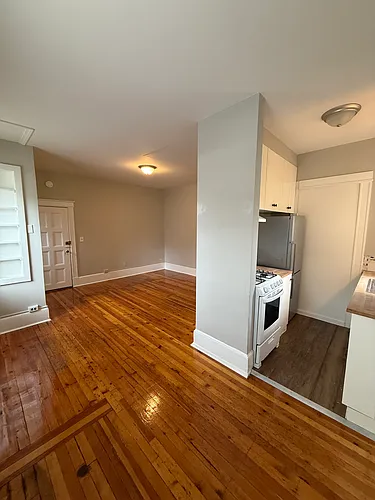 512 Whitney Ave #1B Photo 1