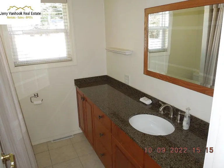 1324 W Gordon Ave — Photo 5