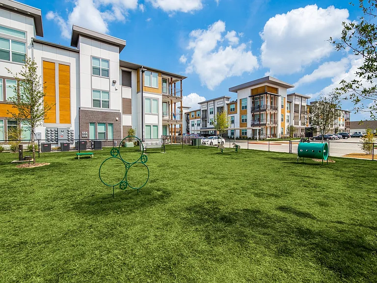 Your furry friend's dream park!