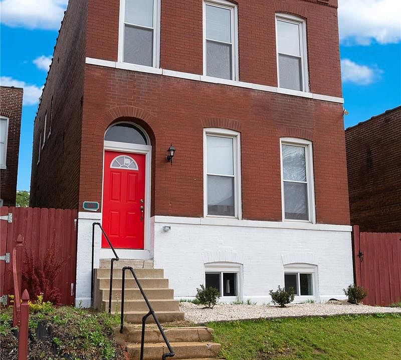 1st image of 3225 N Dakota St