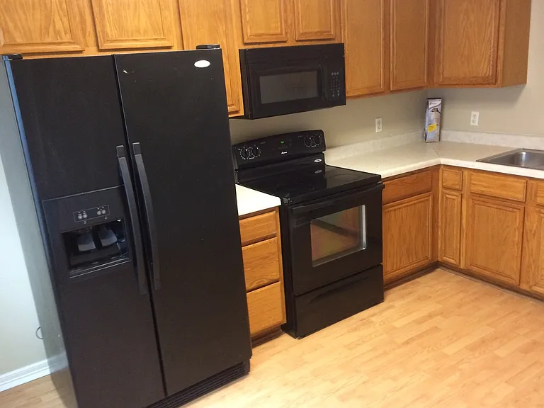 2728 N Villa Blvd — Photo 7