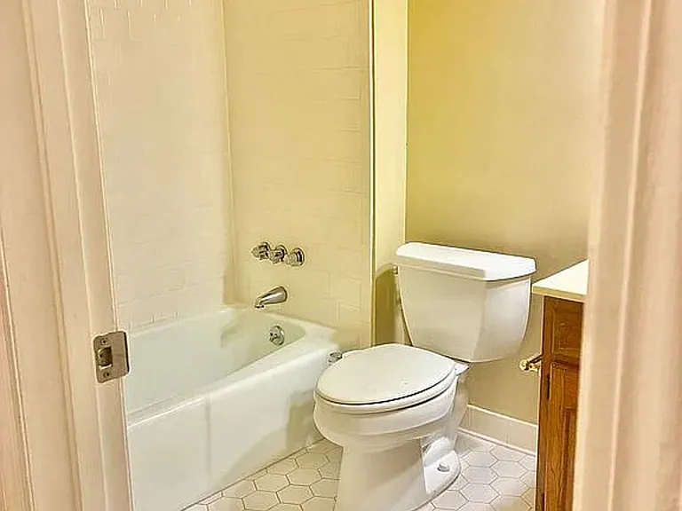7221 Lakewood Rd — Photo 9