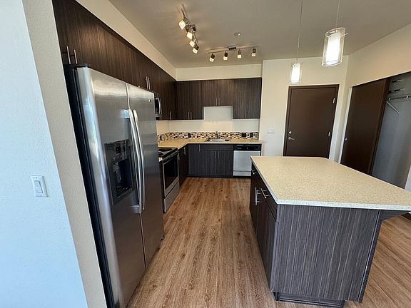 2nd image of F580 8th Ave NE #310