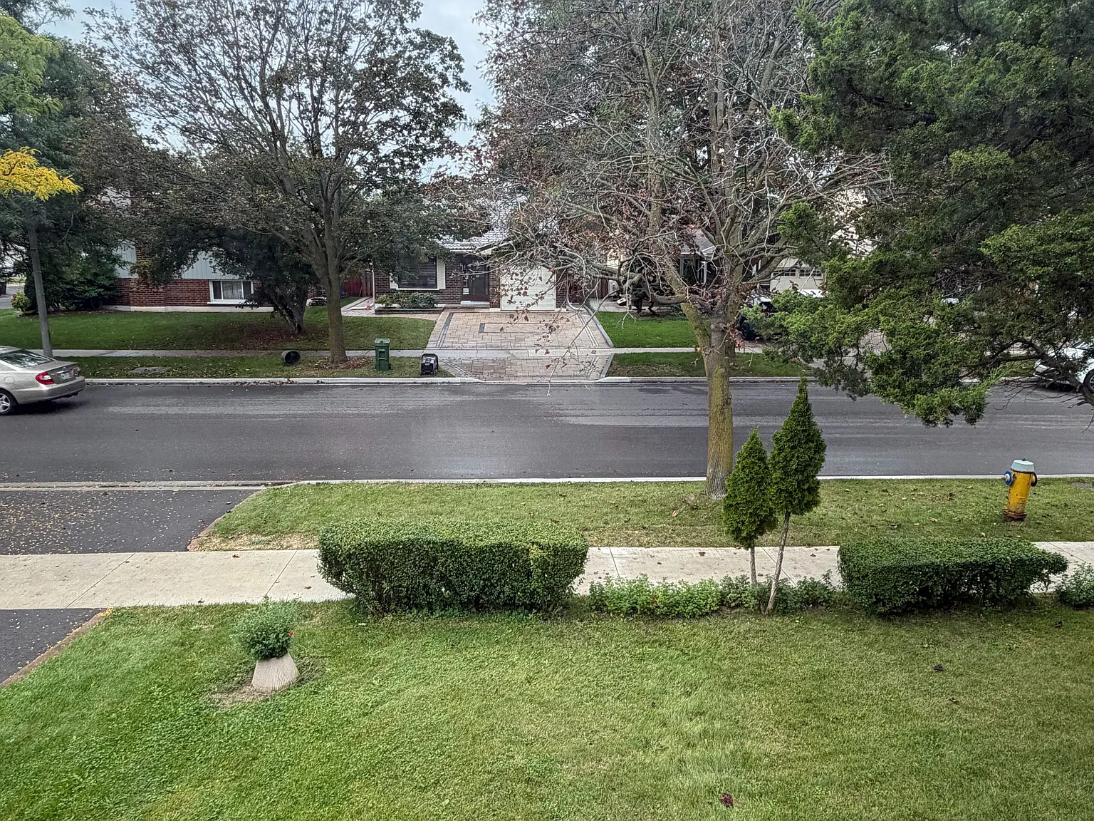 3 bed, $2,700 — Photo 2