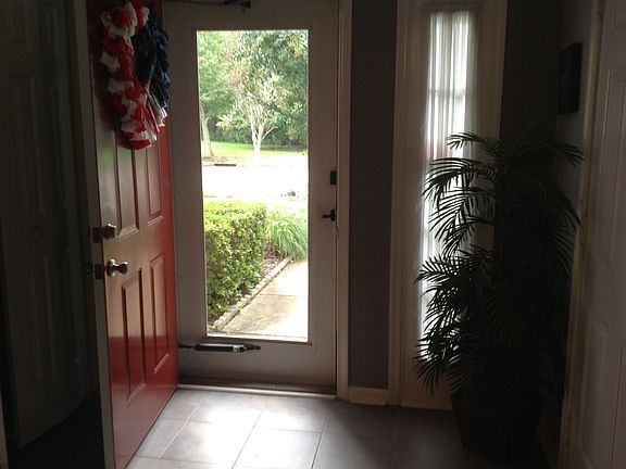FRONT FOYER WITH LARGE CLOSE