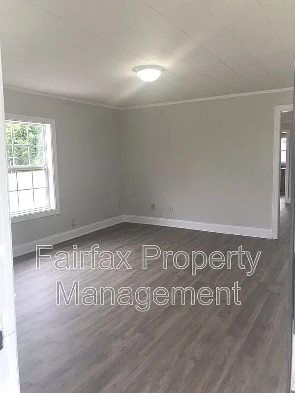 2 bed, 1.0 bath, 1000 sqft, $1,195 — Photo 3